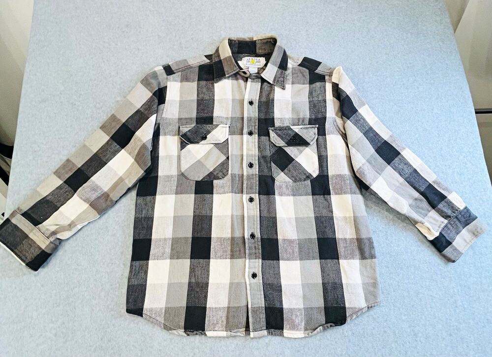 Alaska Wilderness Gear Mens L Plaid Flannel Long Sleeve Button-Up Shirt Pockets